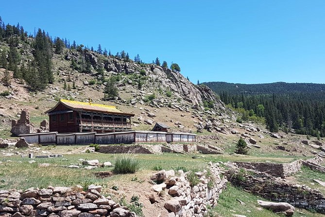 1 Day Manzushir Monastery & Hiking to Tsetsee Gun (Bogd Khan Summit) - Transport, timing, and the shape of the day