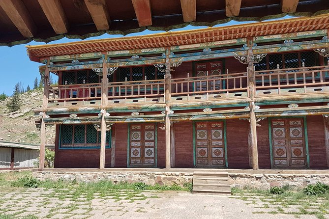1 Day Manzushir Monastery & Hiking to Tsetsee Gun (Bogd Khan Summit) - Food, water, and what you should prepare