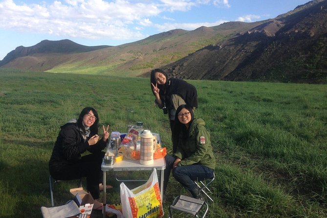 7 Days Golden Gobi Tour - Day 1: Tsagaan Suvarga and the long road south