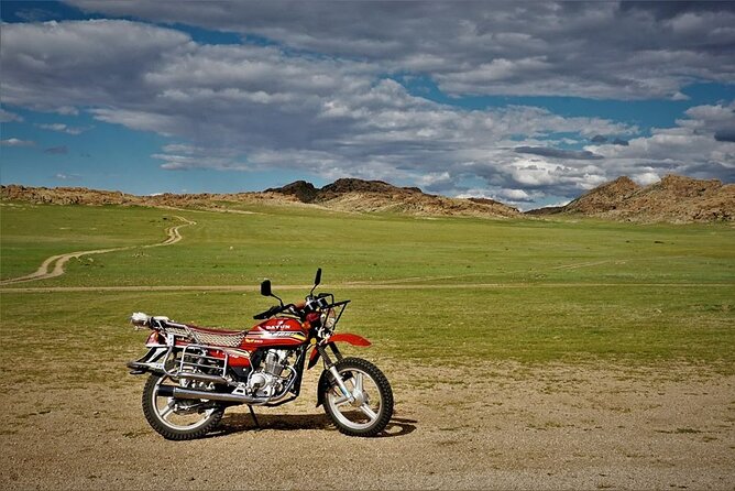 8 Day Great Gobi and Central Mongolia - Day 5: The road to Orkhon Waterfall