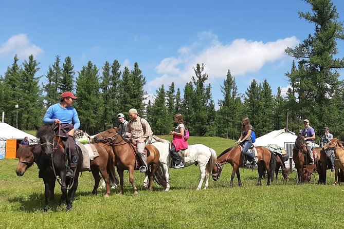 Autentic Mongolia in 5 full Days - Day four: Undur Owoo, Tuvkhun Monastery, and Ugii Lake