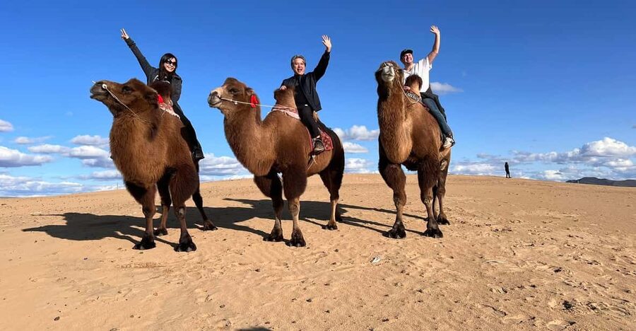 Central Mongolia Guided 3-Day Comfortable Tour - Sleeping in a ger without giving up every comfort