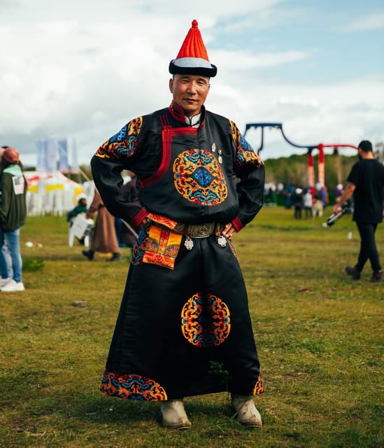 Day tour with Traditional clothes and photographer - Turtle Rock is the easy-to-recognize landmark
