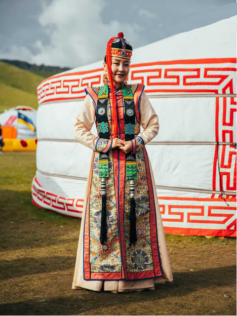 Day tour with Traditional clothes and photographer - The Chinggis Khaan Statue puts history in scale