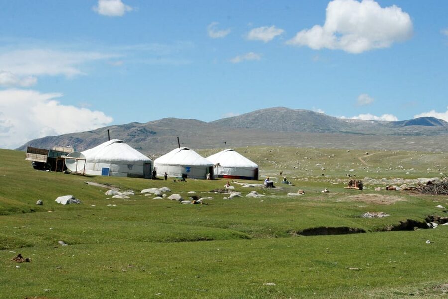 Mongolia: Genghis Khan Day Tour with Terelj National Park - The walk to Aryabal Monastery
