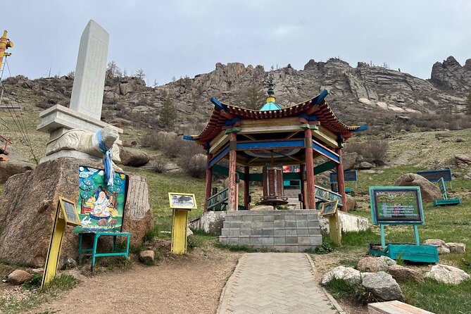 Private Jeep Tour to Chinggis Khaan Statue & Terelj N.P - What the $150 price really buys
