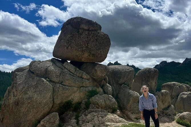 Private tour wth Olivia: Genghis Statue-Turtle Rock-Terelj-Zaisan - Key details before you book
